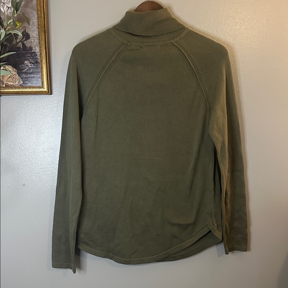 Jeanne Pierre Olive Green Turtleneck Sweater Small NWT Soft Knit Minimalist Cozy - Picture 6 of 7